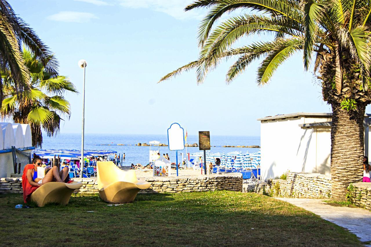 B&B Incanto Sotto Il Mare San Benedetto del Tronto Exteriör bild