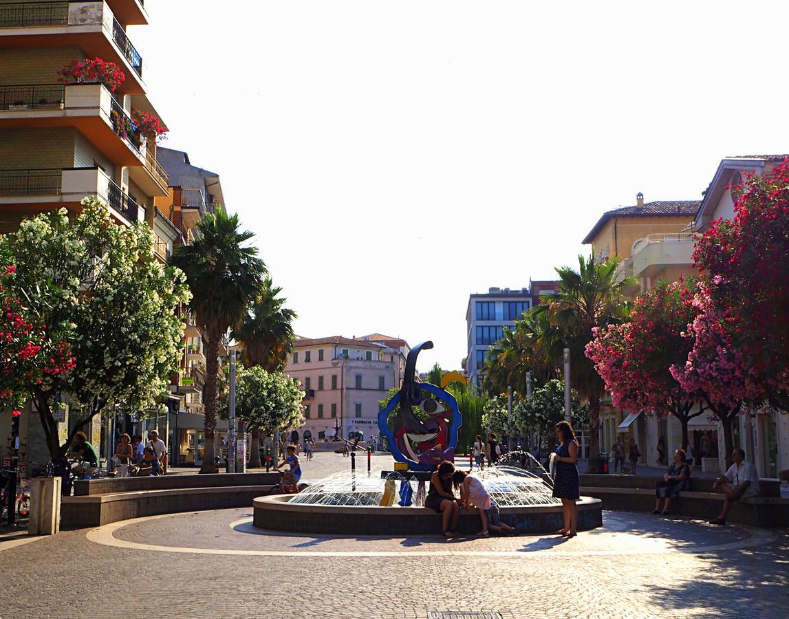 B&B Incanto Sotto Il Mare San Benedetto del Tronto Exteriör bild